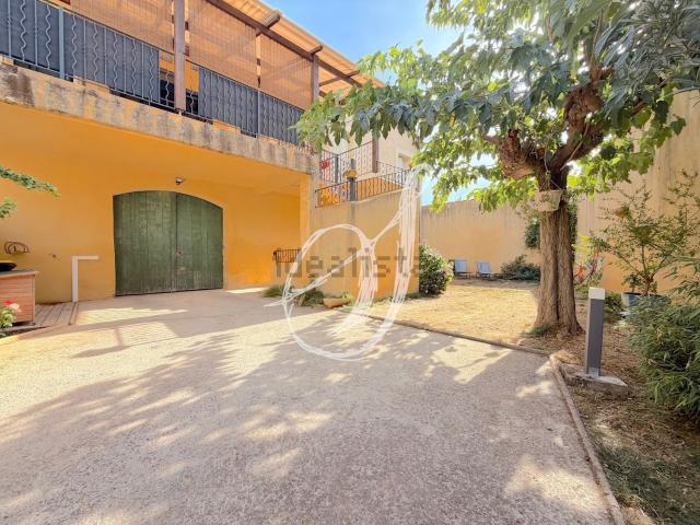 Maison, Saint Georges d&apos Orques
