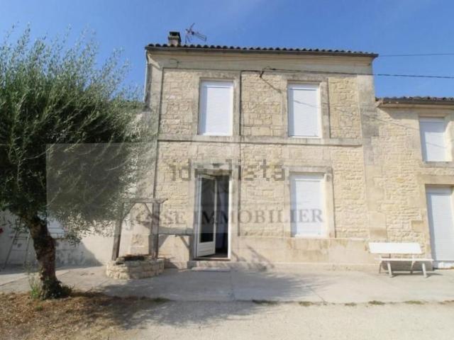 Maison, Saint Georges du Bois