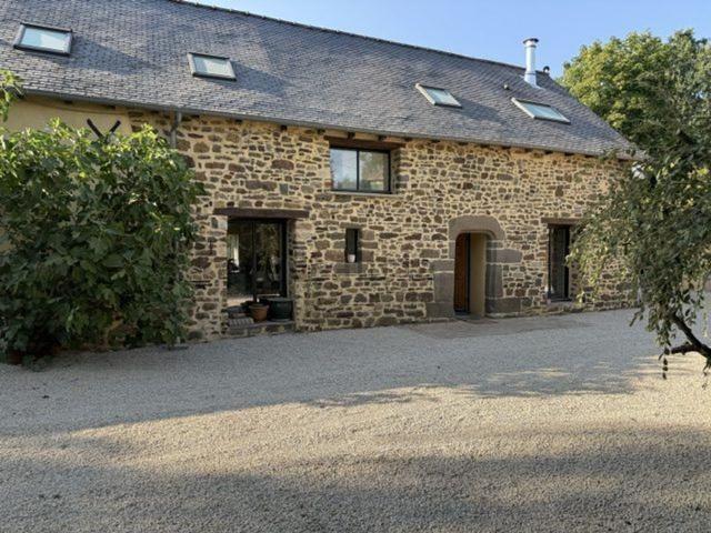 Maison, Saint Domineuc
