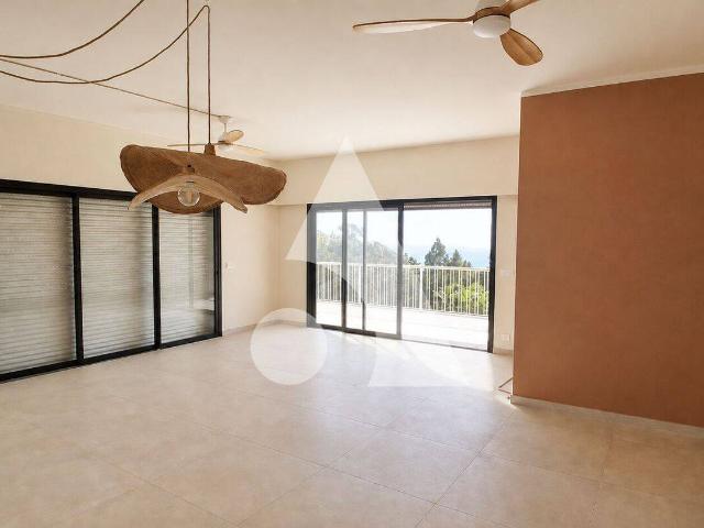 Maison Saint Denis 6 pièce s 236.80 m2