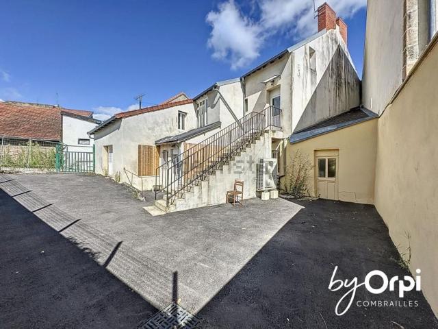 Maison, Saint Éloy les Mines