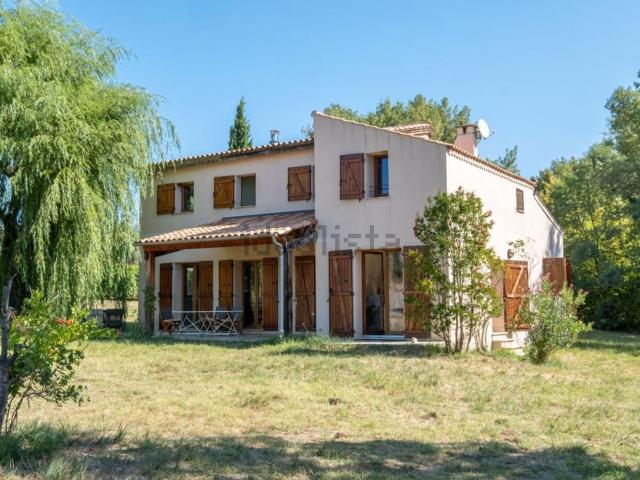 Maison, Saint Étienne les Orgues