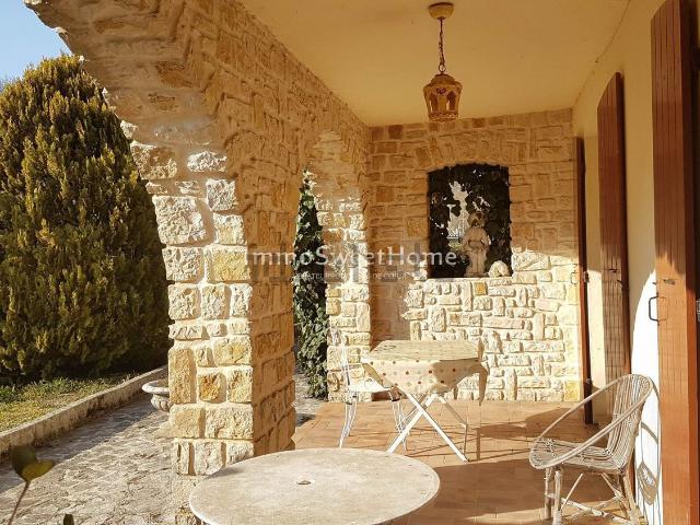 Maison, Saint Ferréol Trente Pas