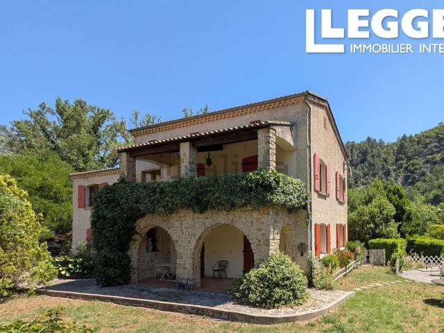 Maison, Saint Ferréol Trente Pas