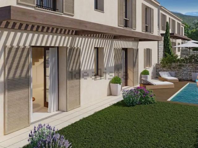 Maison, Saint Florent