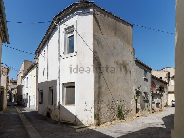 Maison, Saint Hilaire