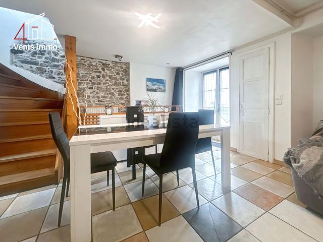 Maison, Saint Hilaire Bonneval