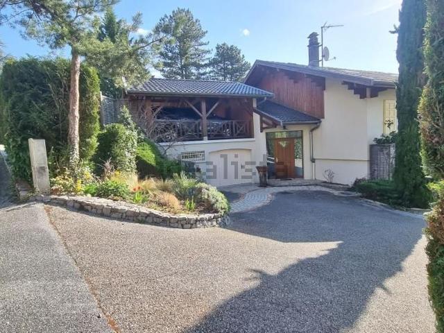 Maison, Saint Ismier
