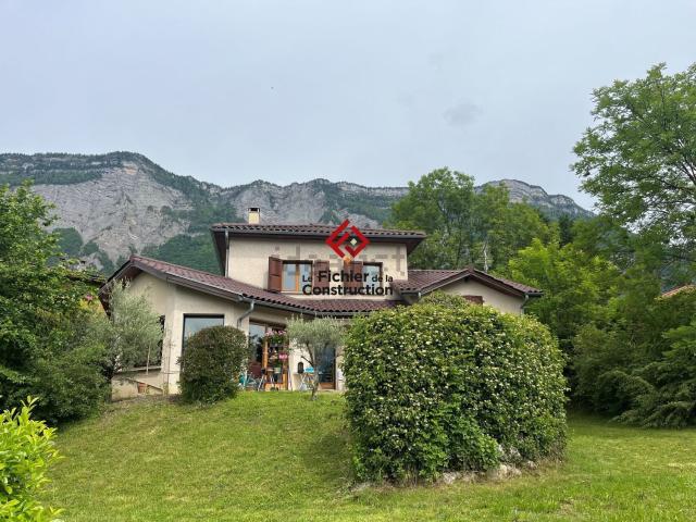 Maison, Saint Ismier