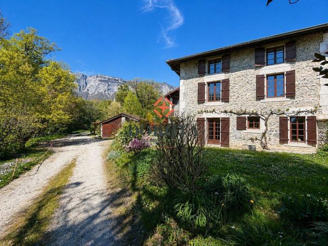 Maison, Saint Ismier