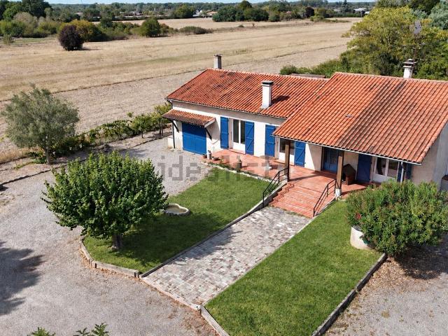 Maison, Saint Jory