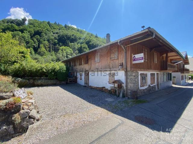 Maison, Saint Jean d&apos Aulps