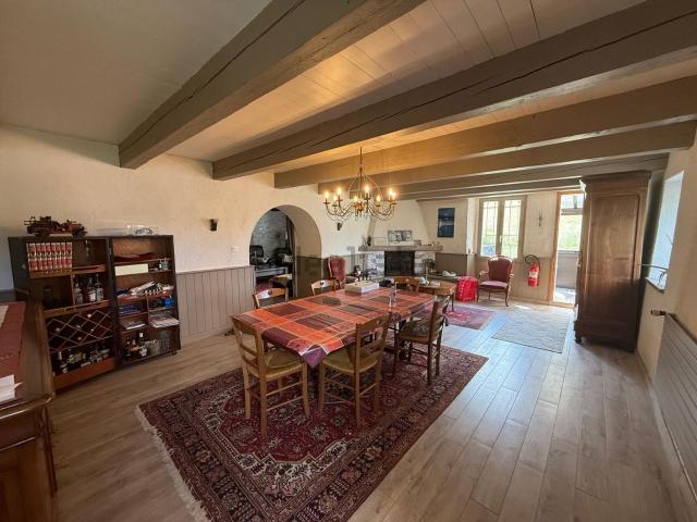 Maison, Saint Jean de Tholome