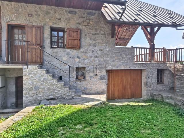 Maison, Saint Jean de la Porte