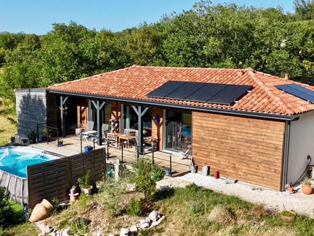 Maison Saint Jean De Laur 2 pièce s 65.6 m2