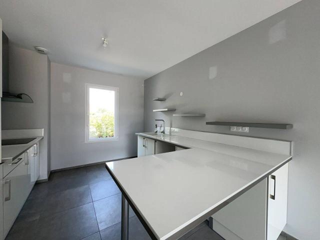 Maison Saint Jean De Moirans 4 pièce s 97 m2