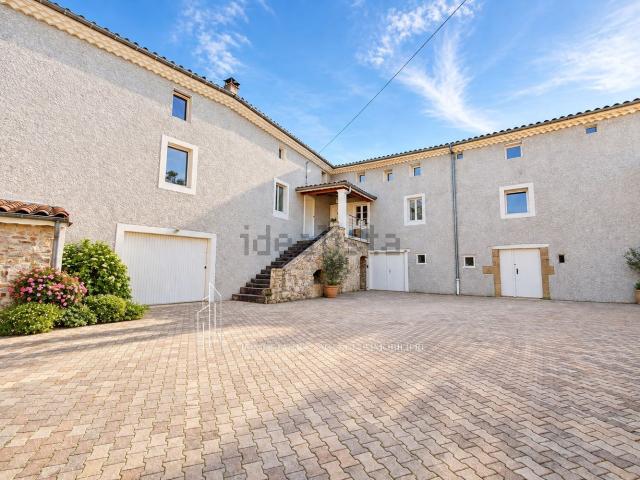 Maison, Saint Jean de Muzols