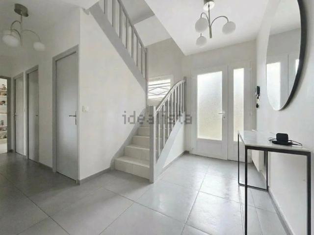 Maison, Saint Jean le Blanc