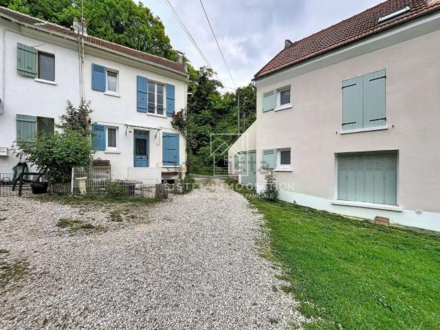 Maison, Saint Jean les Deux Jumeaux