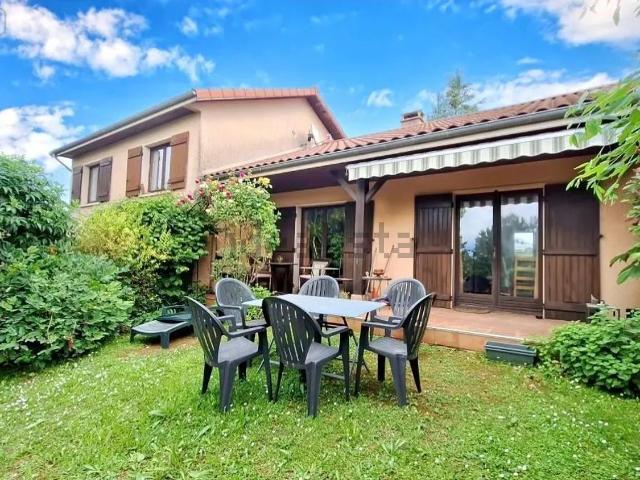 Maison, Saint Jean sur Veyle