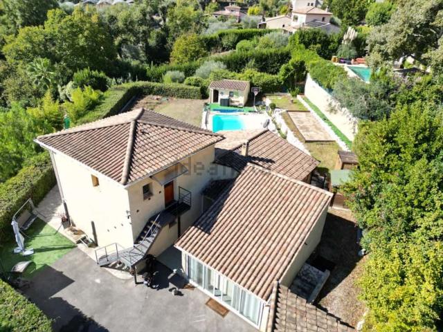 Maison, Saint Jeannet