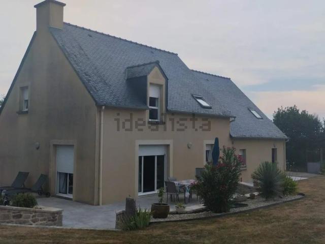 Maison, Saint Juvat
