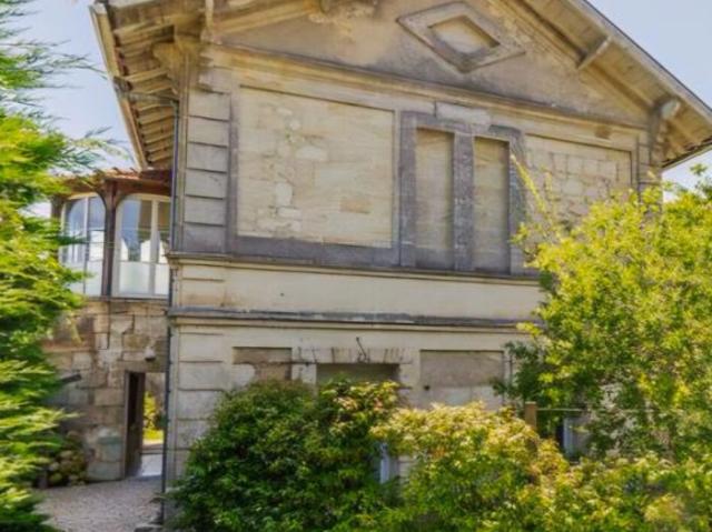 Maison Saint Julien Beychevelle Médoc à 35 mn de Bordeaux 7 pièce s 160 m2
