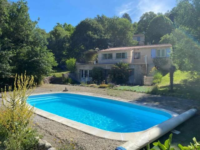 Maison, Saint Julien d&apos Asse
