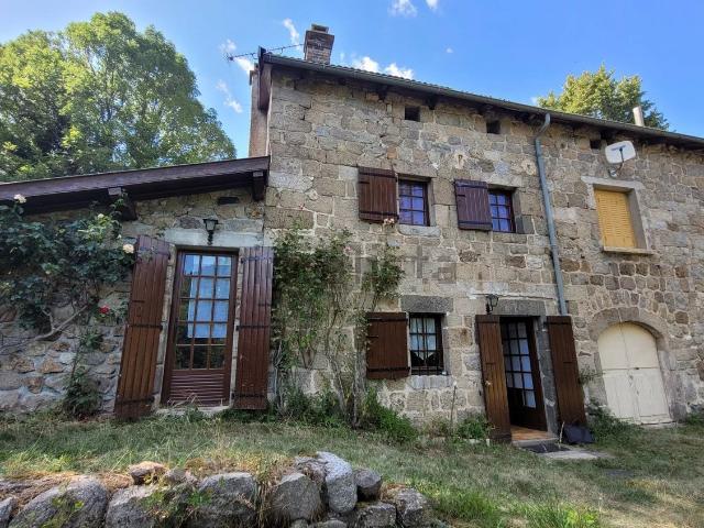 Maison, Saint Julien d&apos Intres