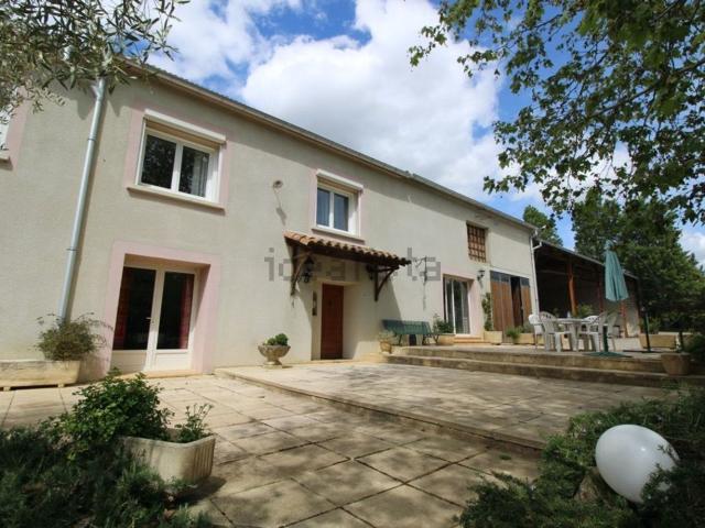 Maison, Saint Julien de Briola