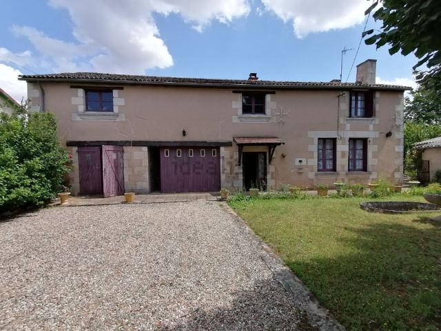 Maison, Saint Julien l&apos Ars