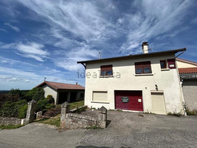 Maison, Saint Julien Vocance