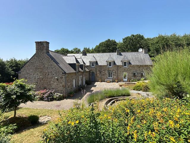 Maison, Saint Julien