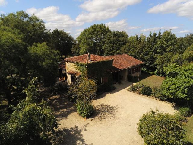Maison, Saint Just et le Bézu