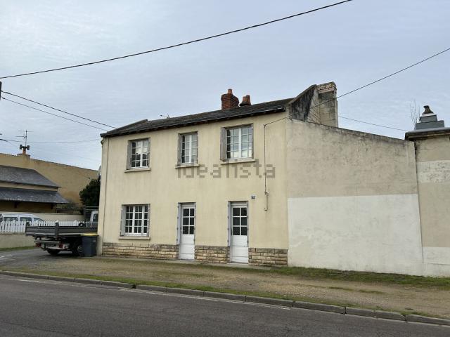 Maison, Saint Just sur Dive
