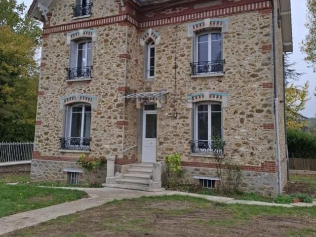 Maison, Saint Ouen sur Morin