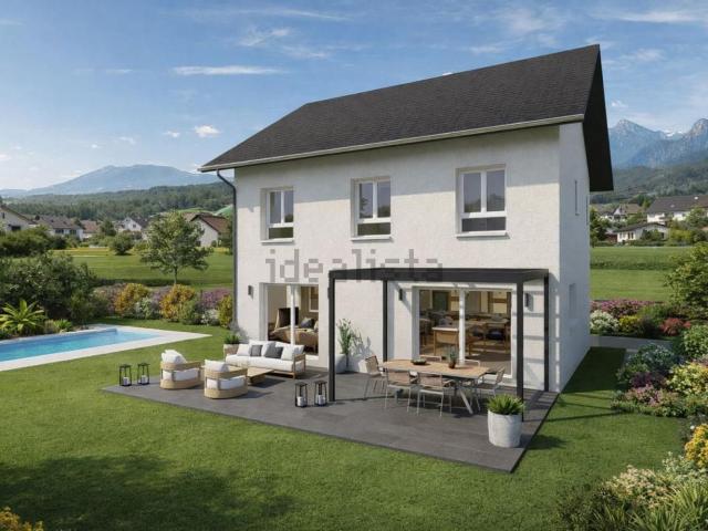 Maison, Saint Ours