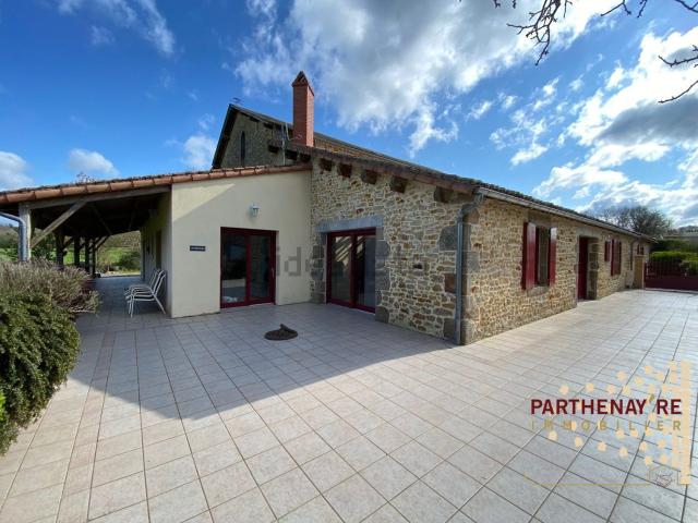 Maison, Saint Loup Lamairé