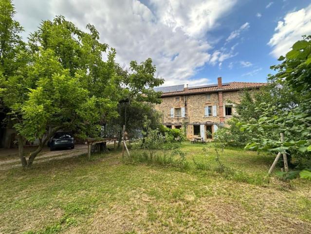 Maison, Saint Lattier
