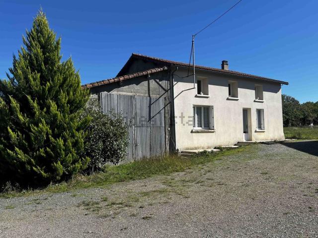 Maison, Saint Laurent de Céris
