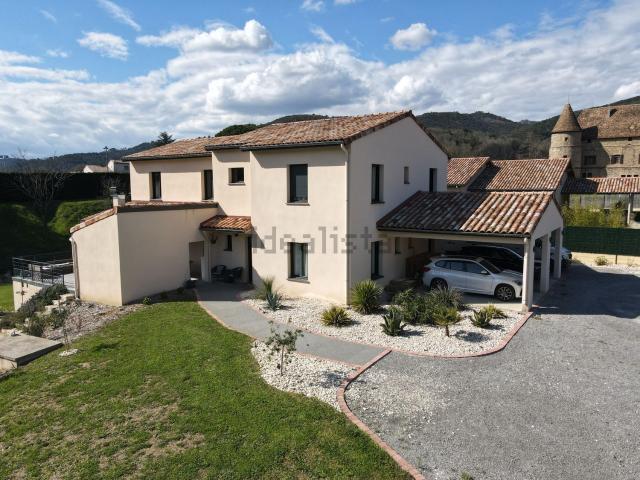 Maison, Saint Laurent du Pape