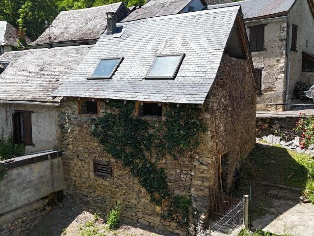 Maison, Saint Lary