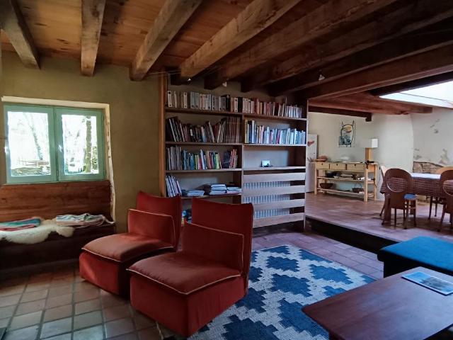 Maison Saint Leon Sur Vezere 5 pièce s 150.79 m2
