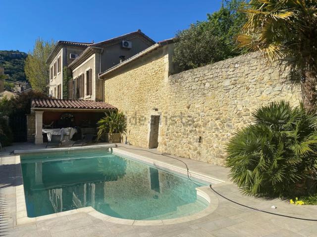 Maison, Saint Montan