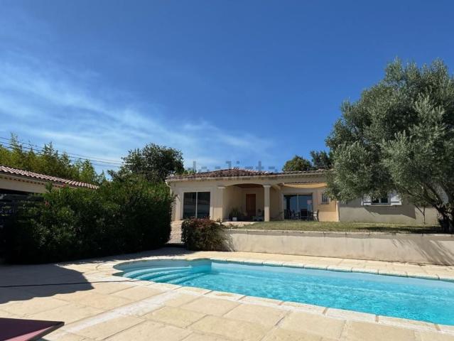 Maison, Saint Montan