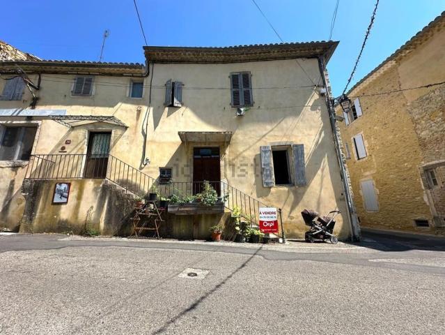 Maison, Saint Montan