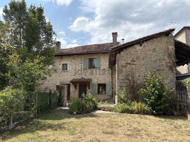 Maison, Saint Mathieu