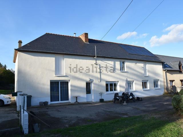 Maison, Saint Maugan