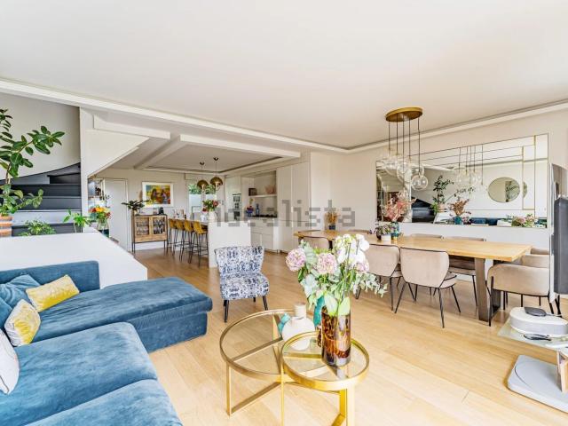 Maison, Saint Maurice