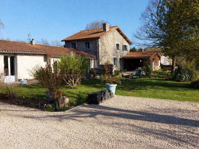 Maison, Saint Maurice la Clouère